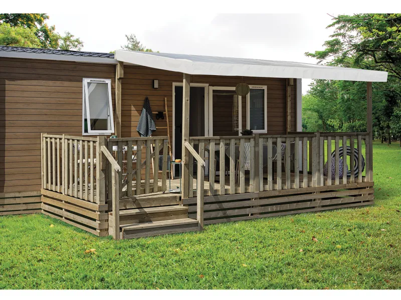 Terrasse bois gamme classique SELECT 6m couverte 4m50 rambarde CASA portillon fermé