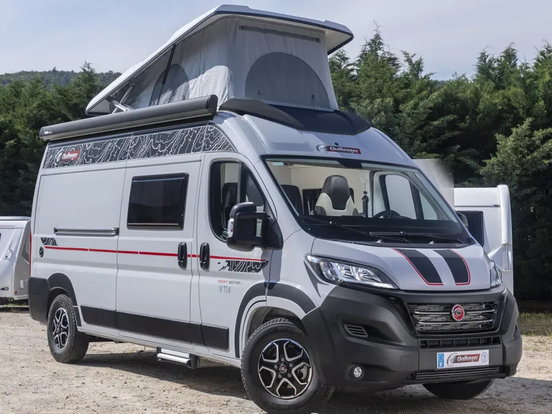 thermicamp roof Clairval sur fourgon TRIGANO Challenger V114