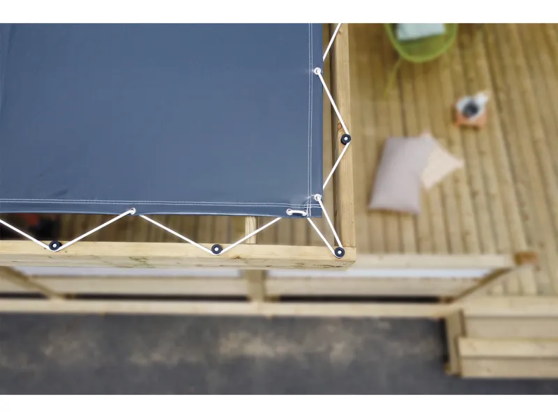 couverture Sunny détail fixation poulies avant