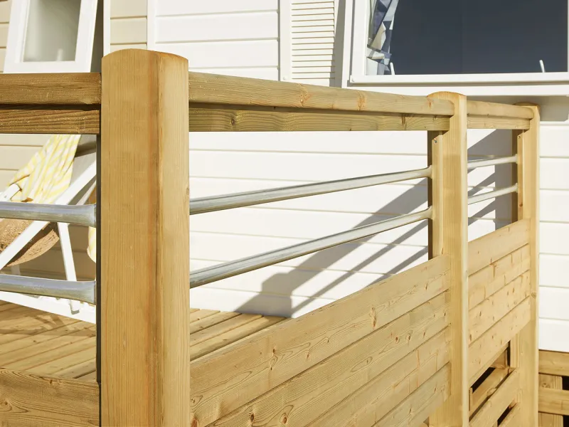 rambarde Bella bois et tubes aluminium Clairval pour terrasse bois mobil-home gamme classique