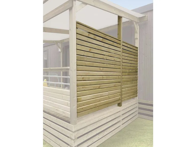 Terrasse bois Podium All Inclusive avec pare-vues lattes à claire voie pour la finition du côté