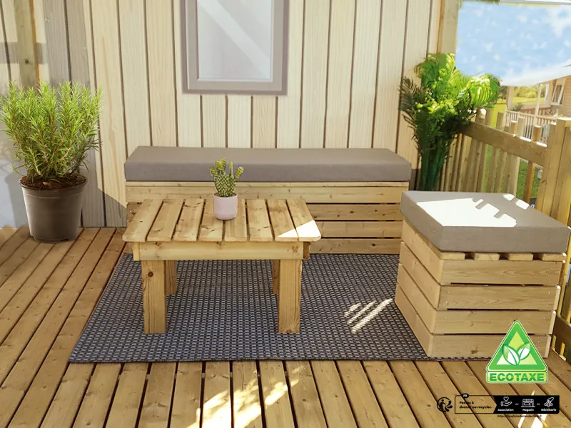 Salon de jardin en bois composé d'une méridienne, d'un pouf et d'une table basse pour terrasse bois mobilhome Clairval, produits soumis à l'écotaxe