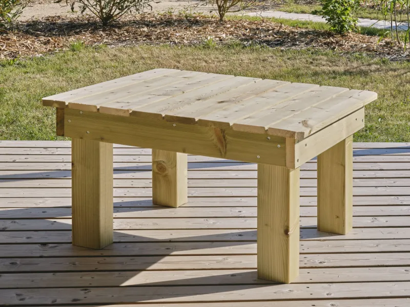 Table en bois mobilier extérieur pour terrasse de mobil-home Clairval