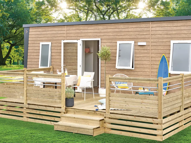 Terrasse bois Clairval Elite 6,00X3,00m classique non-couverte, rambardes Bella avec option soubassements 