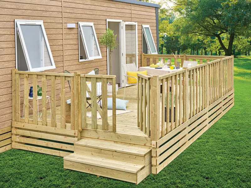 Terrasse bois Clairval Elite 6,00X3,00m classique non-couverte, rambardes Casa avec options soubassements et portillon 2 battants