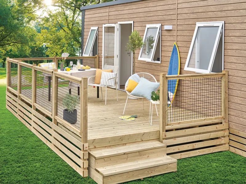 Terrasse bois Clairval Elite 6,00X3,00m classique non-couverte, rambardes Pyla avec option soubassements 