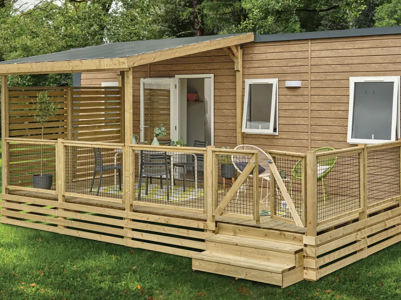 Terrasse PRESTIGE Pyla Clairval, gamme classique, 6,00mx3,00m couverte toit SUNNY 3,50m, avec options soubassements et portillon 2 battants