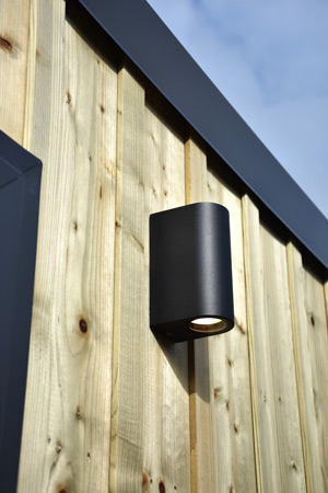 Cabane lodge lumière extérieure